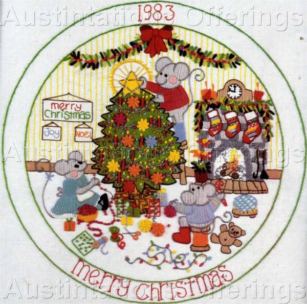 Rare Holiday MouseFamily Crewel Embroidery Kit Festive Christmas