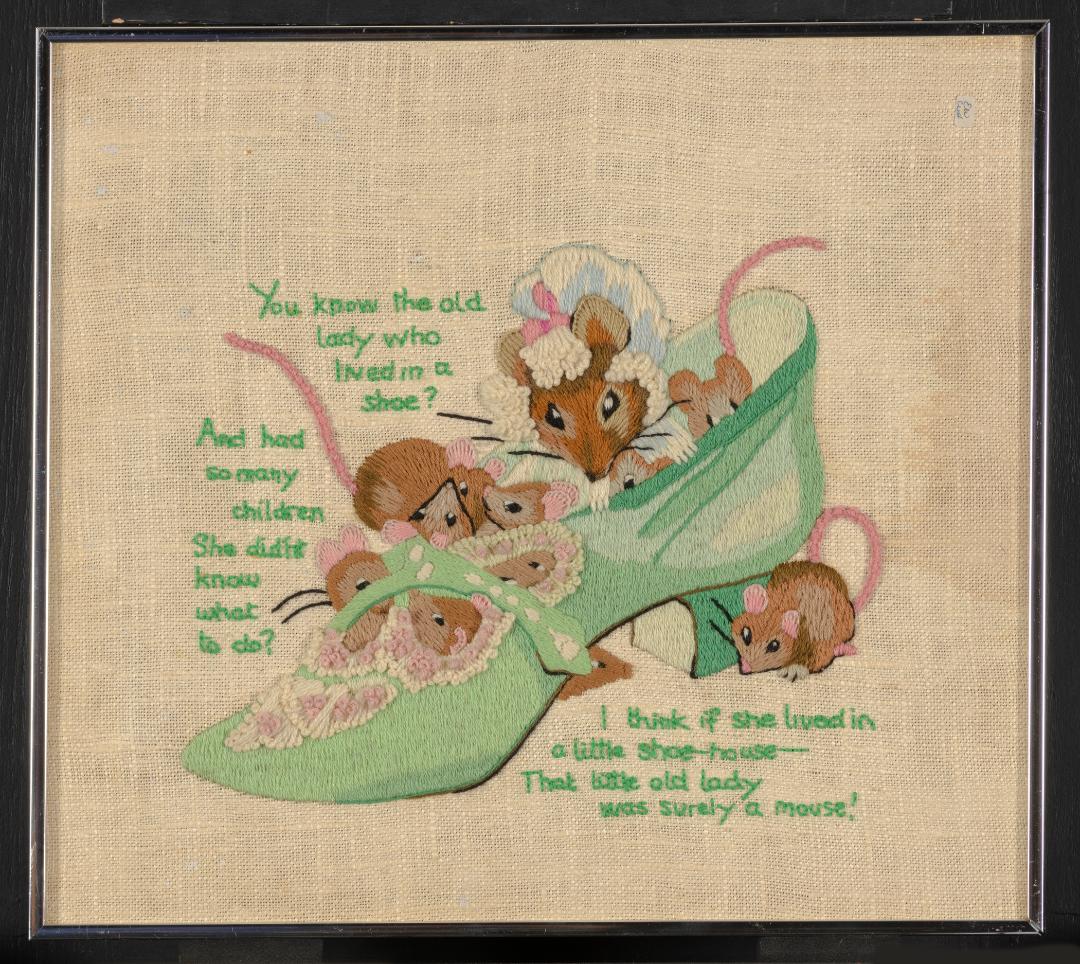 Appley Dapply Potter Mouse in Shoe Crewel Embroidery Kit Wilson